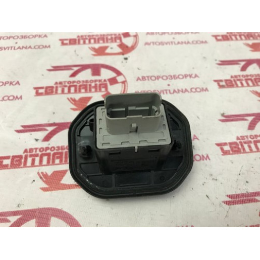  Контакт боковых раздвижных дверей прав Renault Trafic III 2014-2021 252163605R